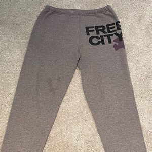 FreeCity Sweatpants